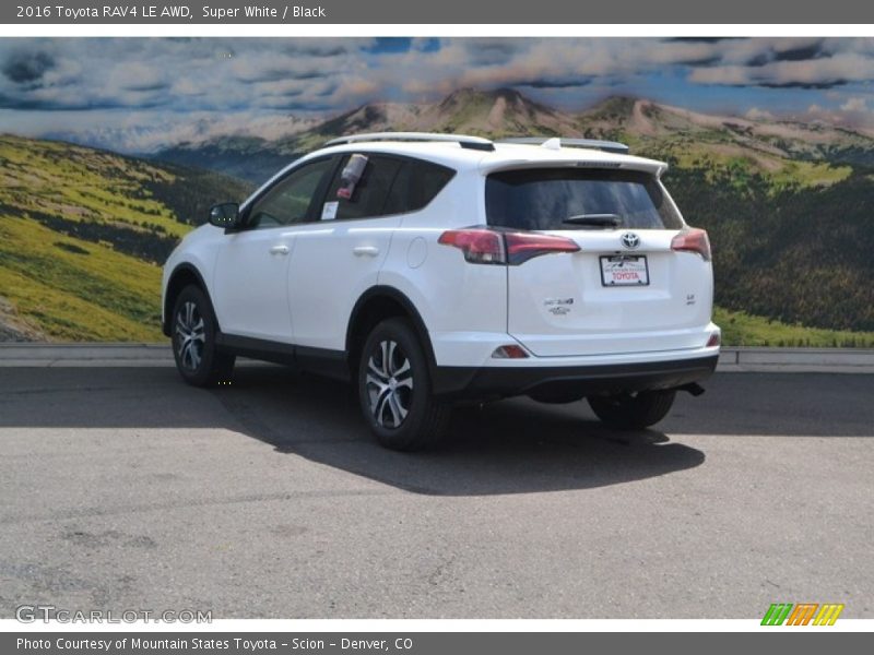Super White / Black 2016 Toyota RAV4 LE AWD