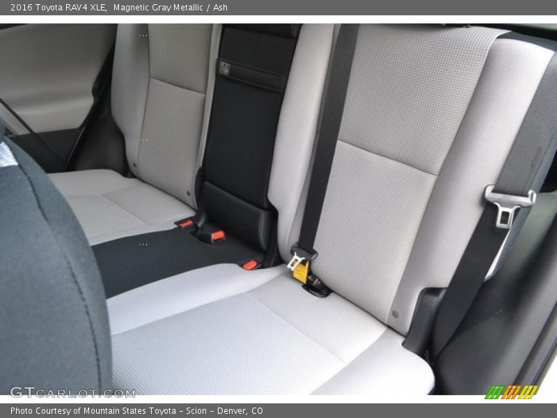 Magnetic Gray Metallic / Ash 2016 Toyota RAV4 XLE