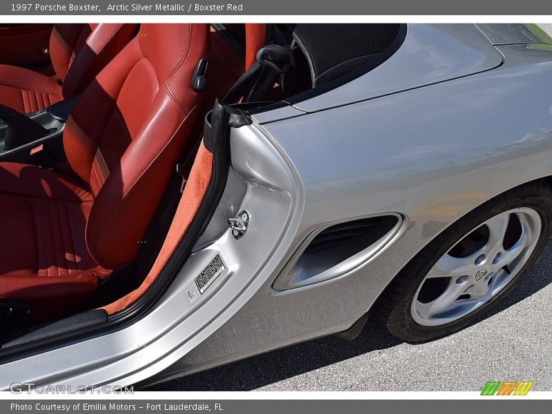 Arctic Silver Metallic / Boxster Red 1997 Porsche Boxster