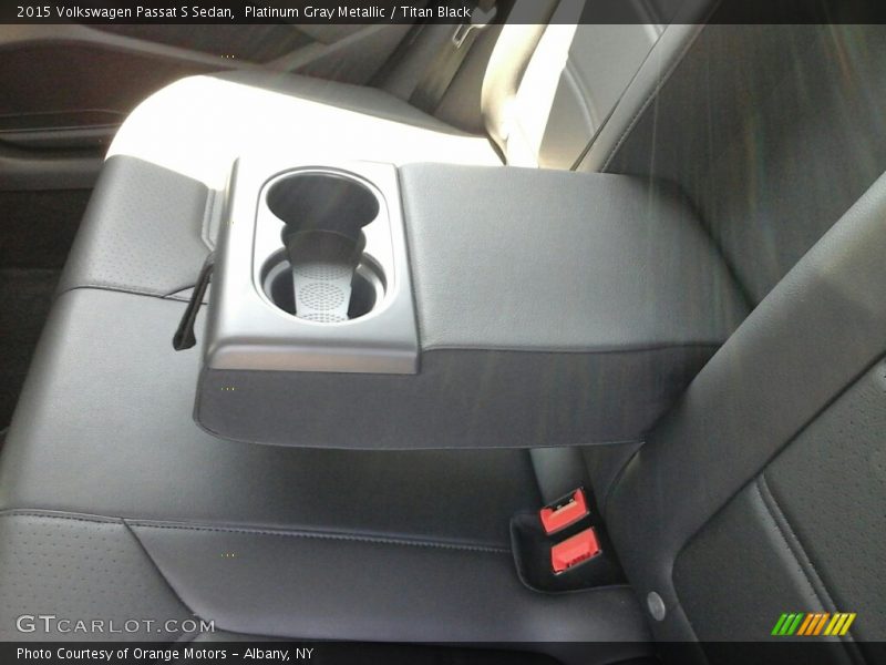 Platinum Gray Metallic / Titan Black 2015 Volkswagen Passat S Sedan