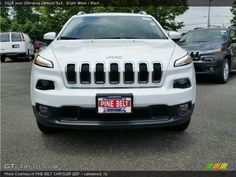 Bright White / Black 2016 Jeep Cherokee Latitude 4x4