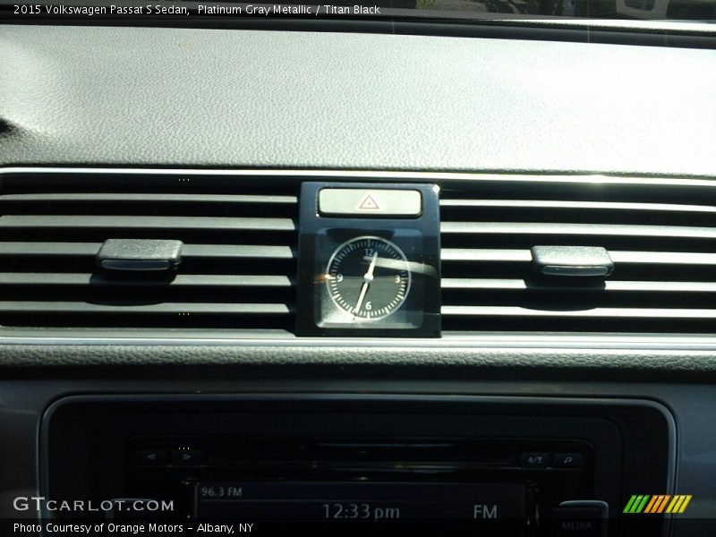 Platinum Gray Metallic / Titan Black 2015 Volkswagen Passat S Sedan