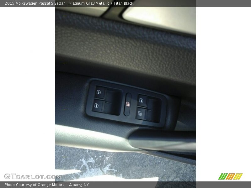 Platinum Gray Metallic / Titan Black 2015 Volkswagen Passat S Sedan