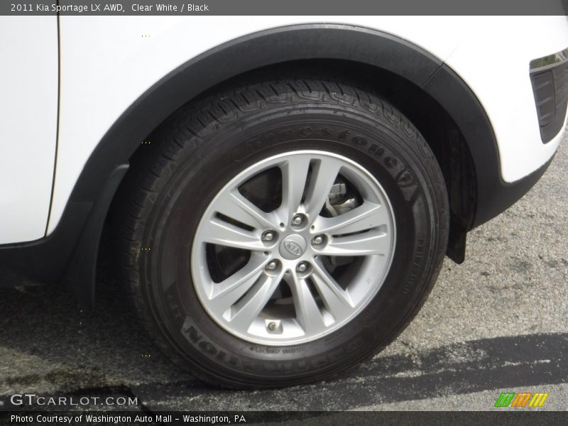 Clear White / Black 2011 Kia Sportage LX AWD