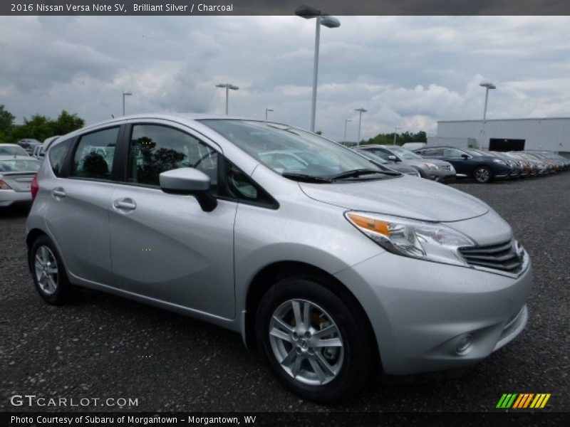 Brilliant Silver / Charcoal 2016 Nissan Versa Note SV