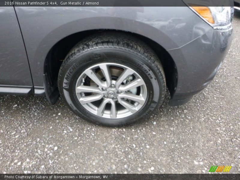 Gun Metallic / Almond 2016 Nissan Pathfinder S 4x4