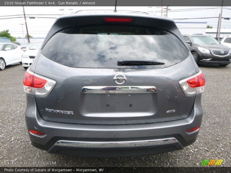 Gun Metallic / Almond 2016 Nissan Pathfinder S 4x4
