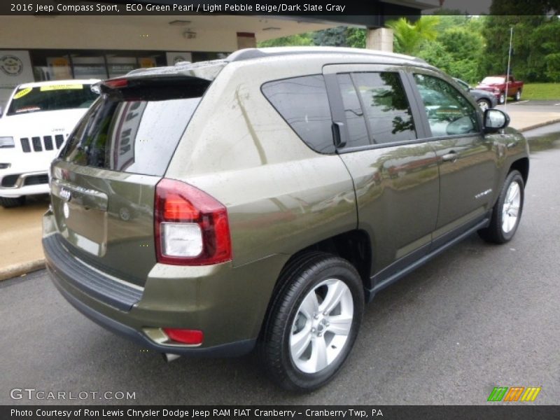 ECO Green Pearl / Light Pebble Beige/Dark Slate Gray 2016 Jeep Compass Sport