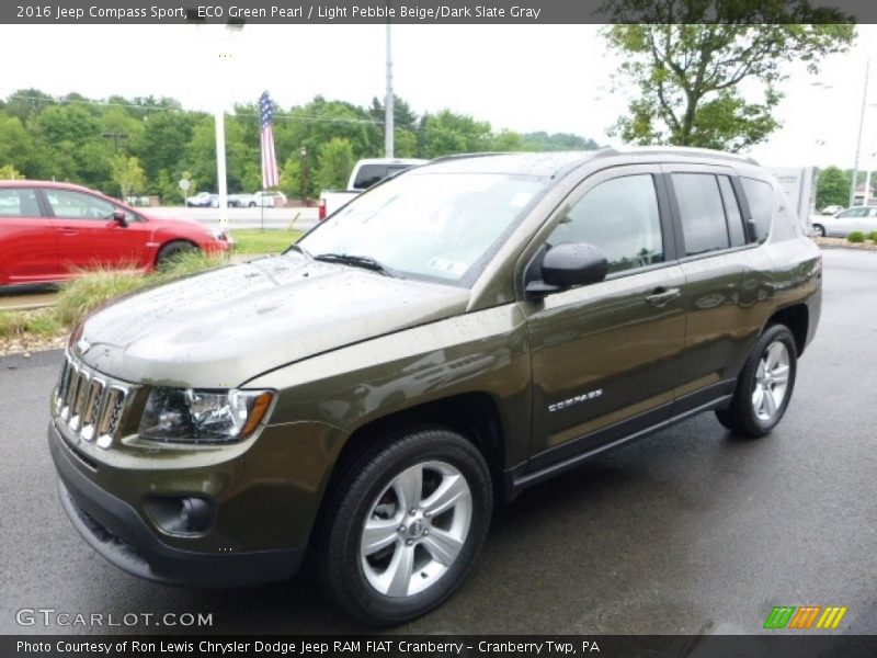 ECO Green Pearl / Light Pebble Beige/Dark Slate Gray 2016 Jeep Compass Sport