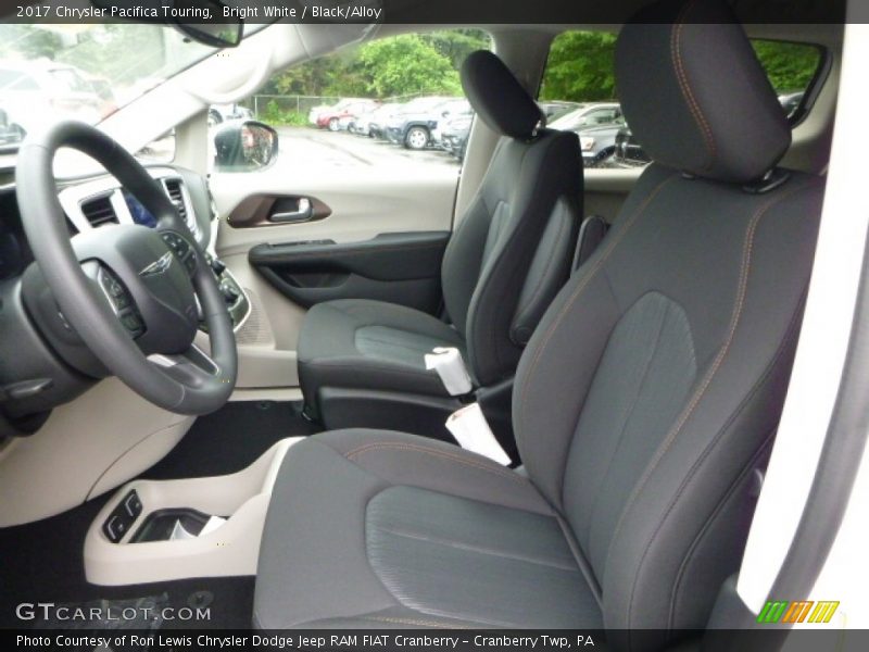 Bright White / Black/Alloy 2017 Chrysler Pacifica Touring