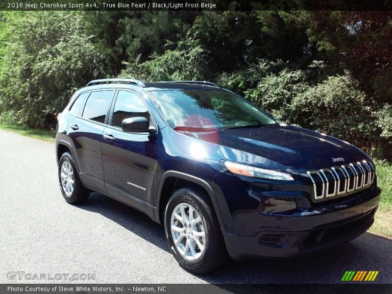 True Blue Pearl / Black/Light Frost Beige 2016 Jeep Cherokee Sport 4x4