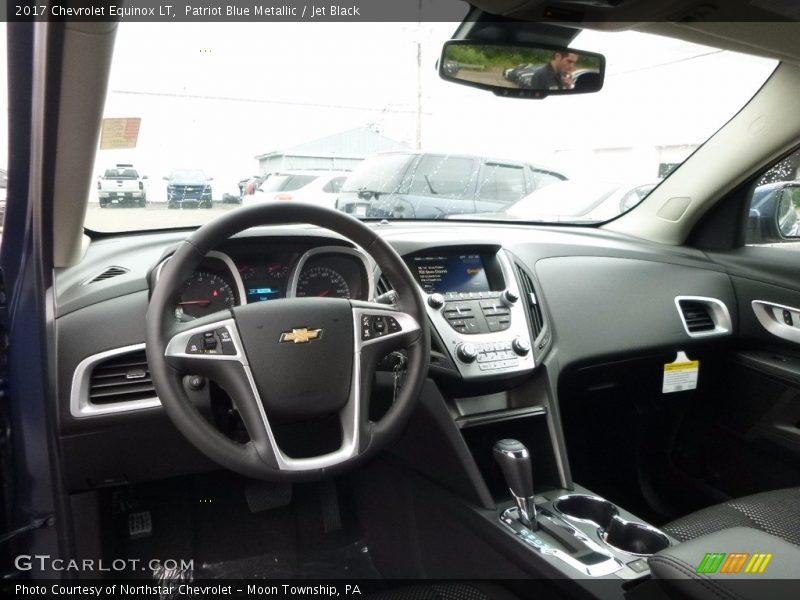 Patriot Blue Metallic / Jet Black 2017 Chevrolet Equinox LT