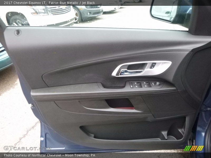 Patriot Blue Metallic / Jet Black 2017 Chevrolet Equinox LT