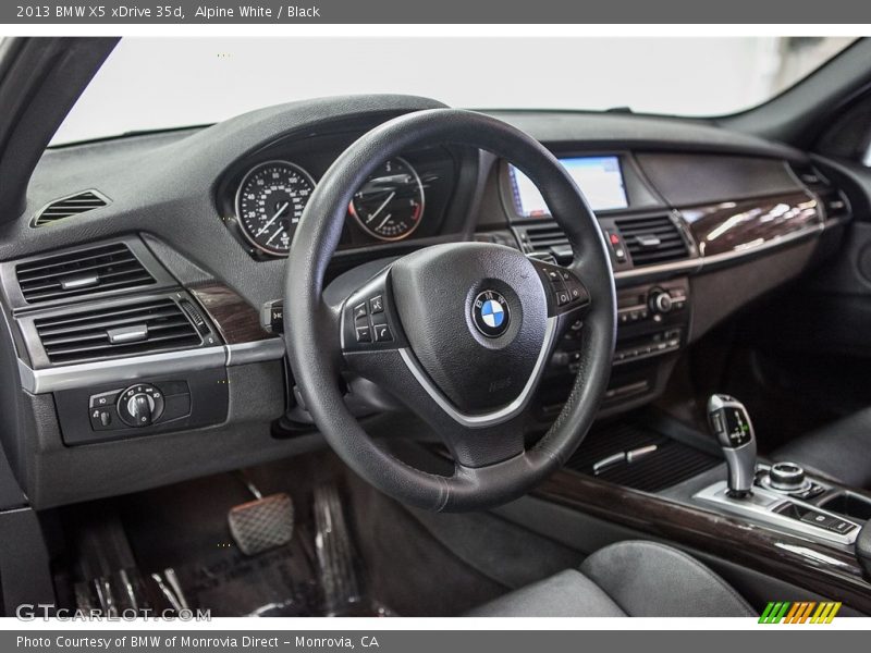 Alpine White / Black 2013 BMW X5 xDrive 35d