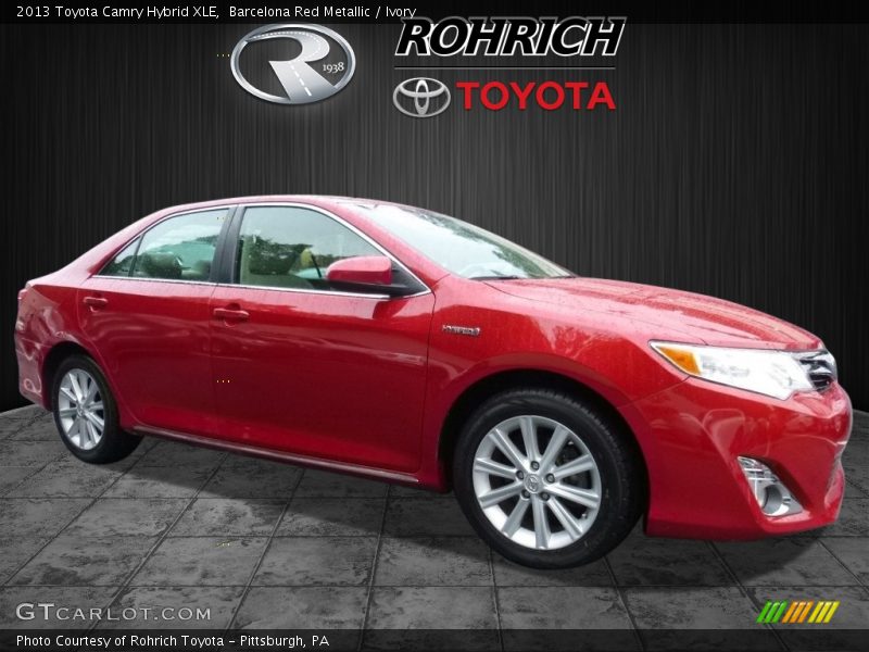 Barcelona Red Metallic / Ivory 2013 Toyota Camry Hybrid XLE