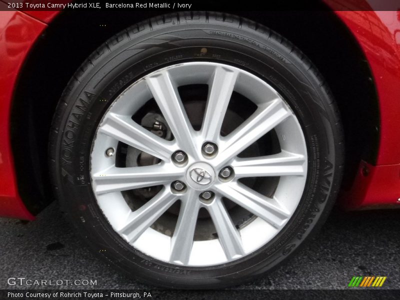 Barcelona Red Metallic / Ivory 2013 Toyota Camry Hybrid XLE