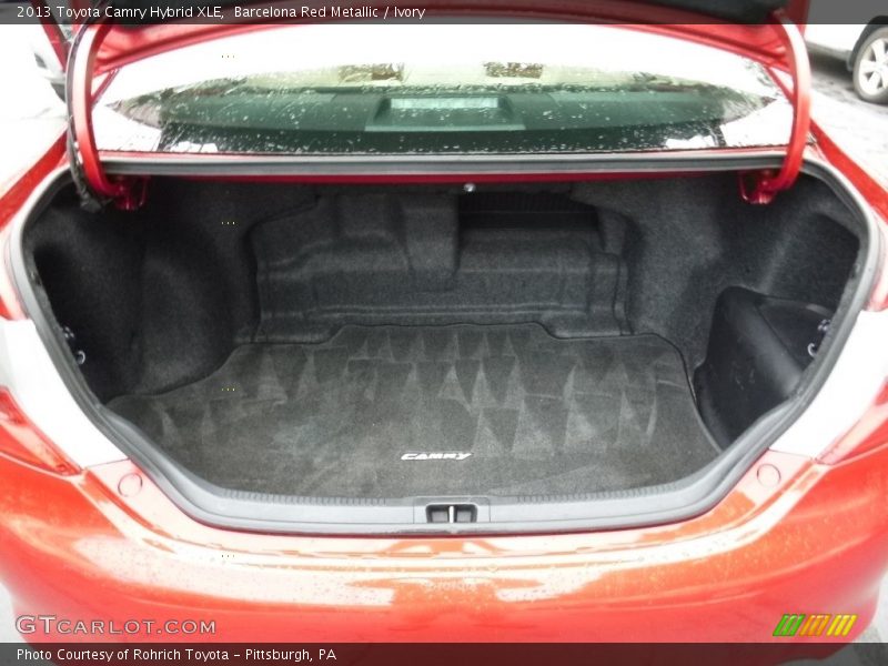 Barcelona Red Metallic / Ivory 2013 Toyota Camry Hybrid XLE