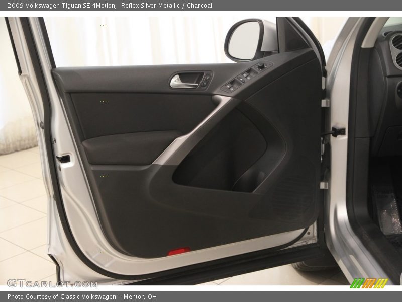 Reflex Silver Metallic / Charcoal 2009 Volkswagen Tiguan SE 4Motion