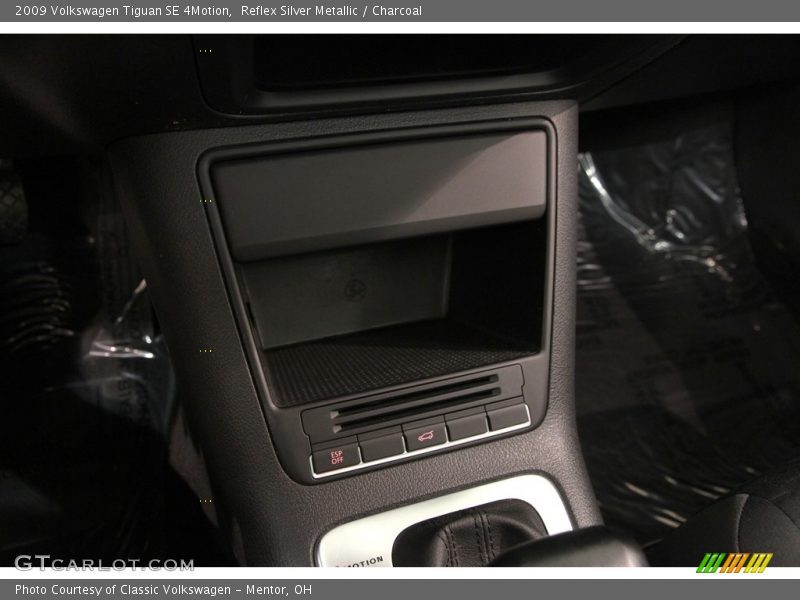 Reflex Silver Metallic / Charcoal 2009 Volkswagen Tiguan SE 4Motion