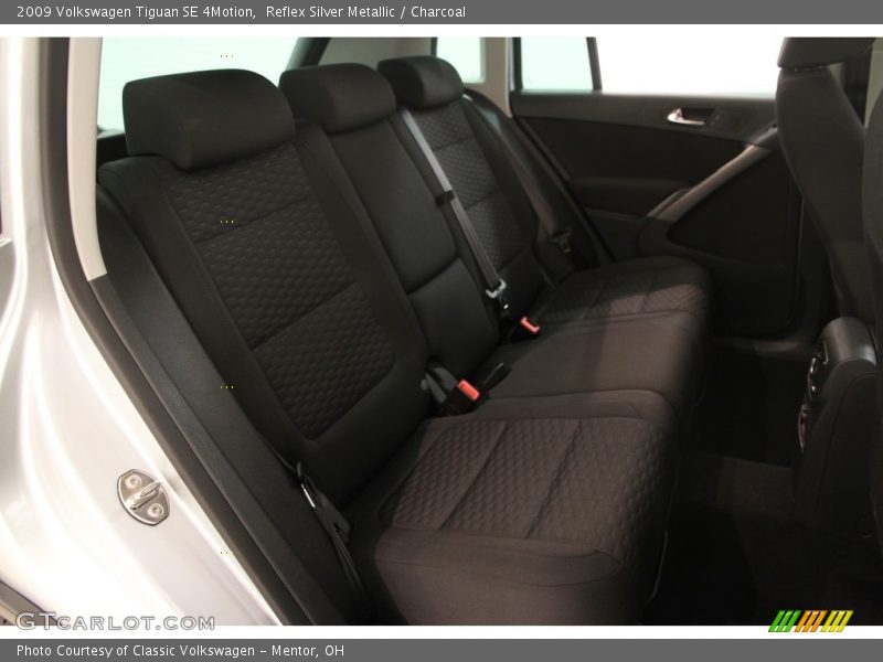 Reflex Silver Metallic / Charcoal 2009 Volkswagen Tiguan SE 4Motion