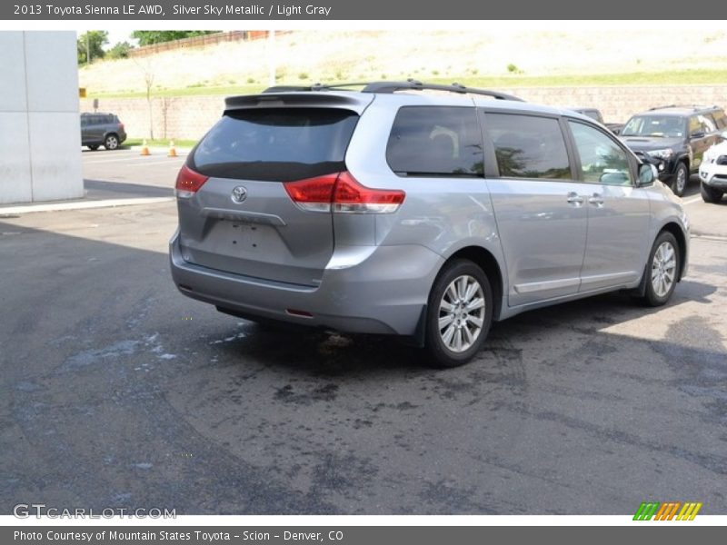 Silver Sky Metallic / Light Gray 2013 Toyota Sienna LE AWD