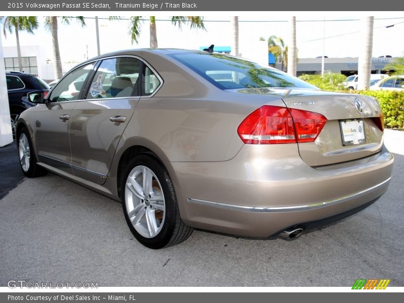 Titanium Beige / Titan Black 2015 Volkswagen Passat SE Sedan