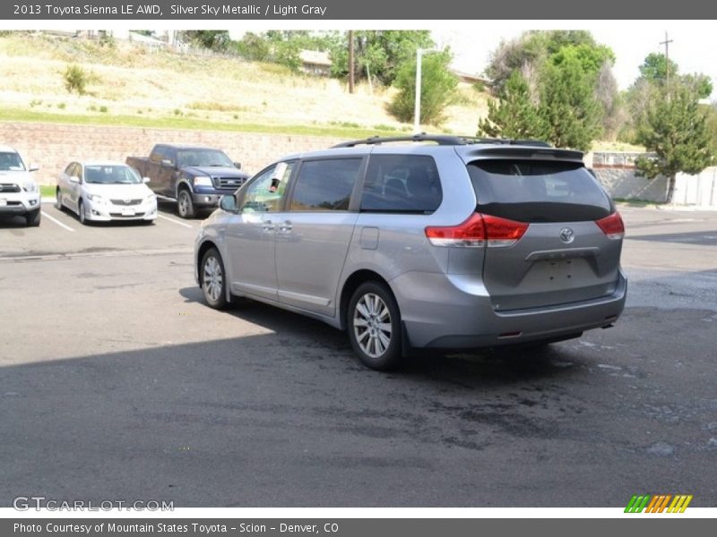 Silver Sky Metallic / Light Gray 2013 Toyota Sienna LE AWD