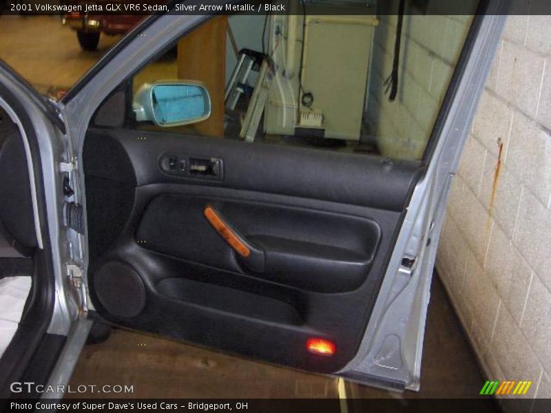 Silver Arrow Metallic / Black 2001 Volkswagen Jetta GLX VR6 Sedan
