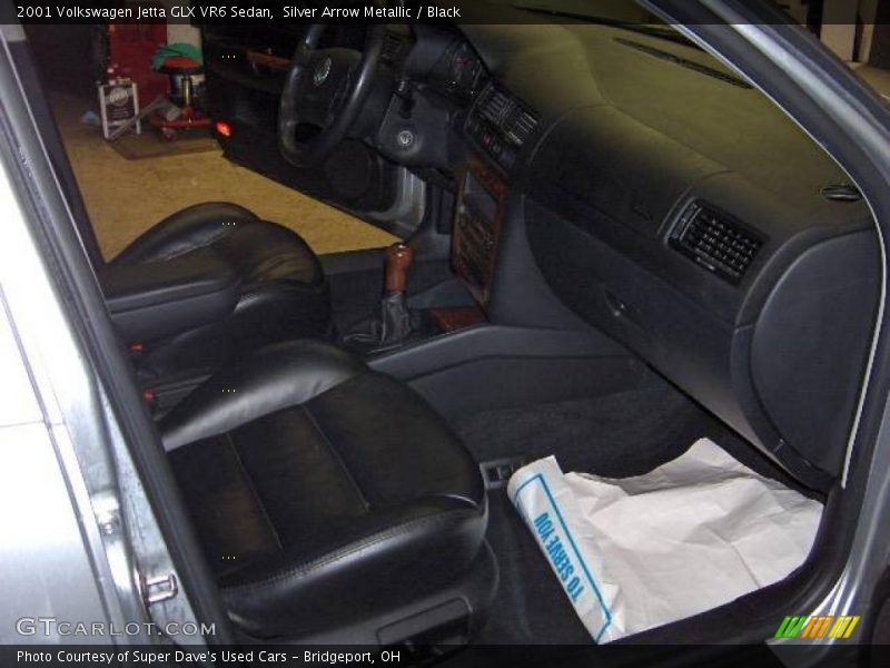 Silver Arrow Metallic / Black 2001 Volkswagen Jetta GLX VR6 Sedan