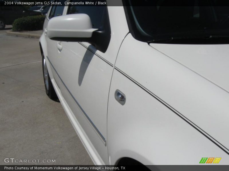 Campanella White / Black 2004 Volkswagen Jetta GLS Sedan