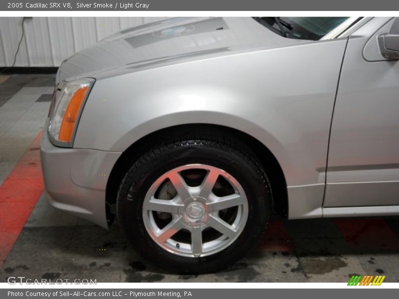 Silver Smoke / Light Gray 2005 Cadillac SRX V8