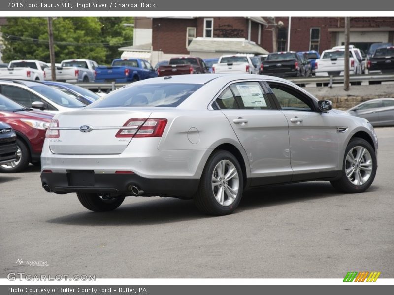 Ingot Silver / Charcoal Black 2016 Ford Taurus SEL