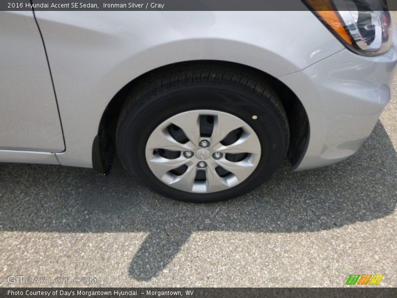 Ironman Silver / Gray 2016 Hyundai Accent SE Sedan