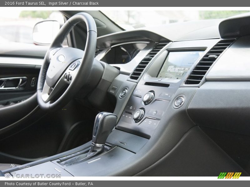 Ingot Silver / Charcoal Black 2016 Ford Taurus SEL