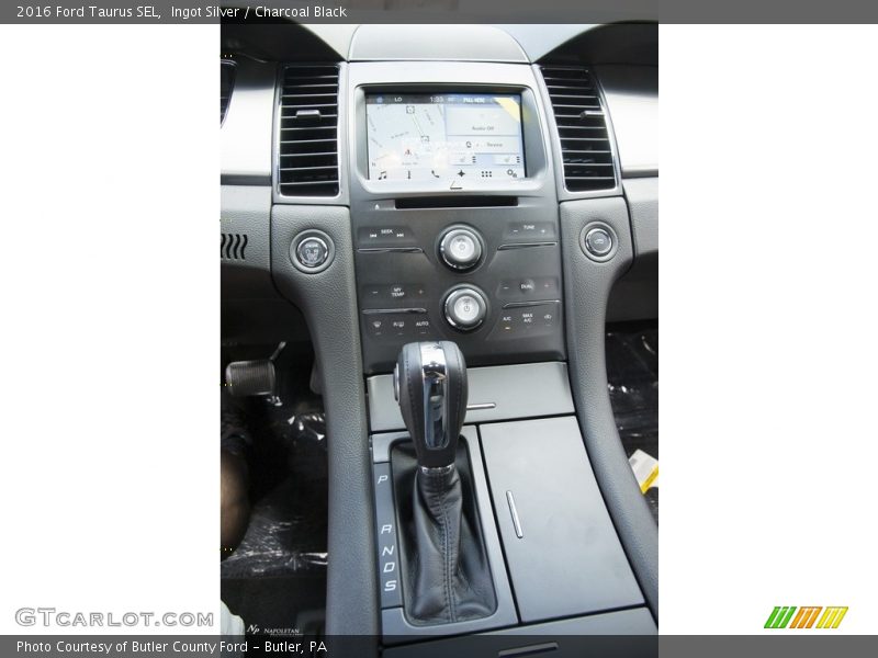 Ingot Silver / Charcoal Black 2016 Ford Taurus SEL
