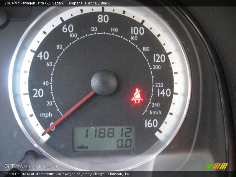 Campanella White / Black 2004 Volkswagen Jetta GLS Sedan