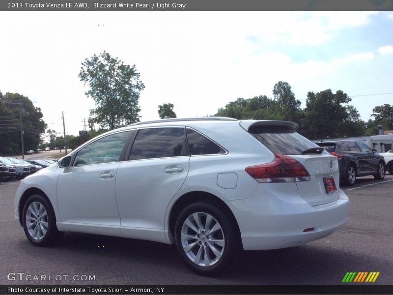 Blizzard White Pearl / Light Gray 2013 Toyota Venza LE AWD