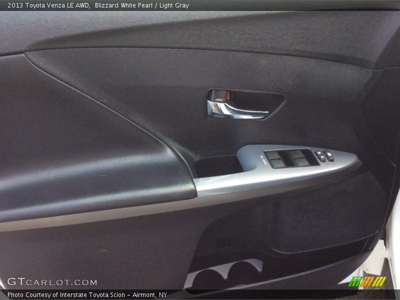 Blizzard White Pearl / Light Gray 2013 Toyota Venza LE AWD
