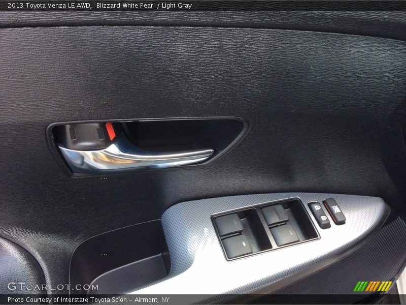 Blizzard White Pearl / Light Gray 2013 Toyota Venza LE AWD