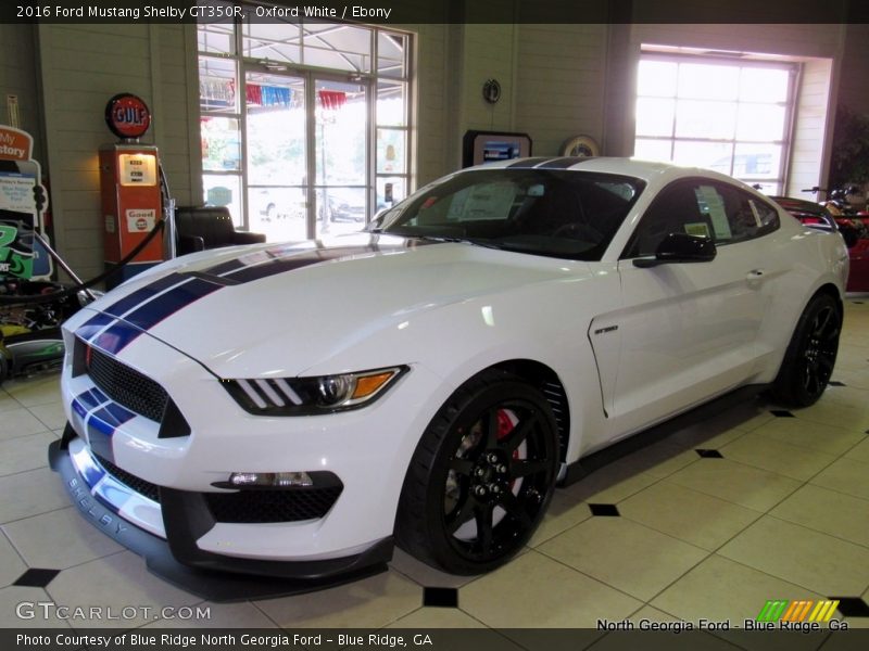 Oxford White / Ebony 2016 Ford Mustang Shelby GT350R