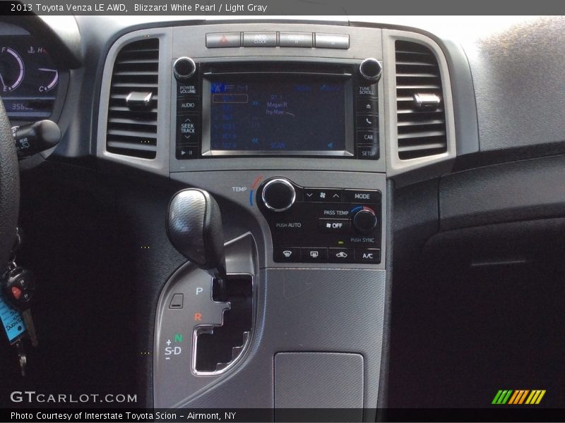 Blizzard White Pearl / Light Gray 2013 Toyota Venza LE AWD