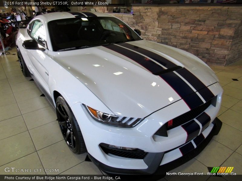 Oxford White / Ebony 2016 Ford Mustang Shelby GT350R