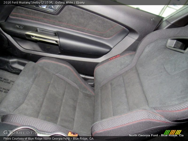 Oxford White / Ebony 2016 Ford Mustang Shelby GT350R