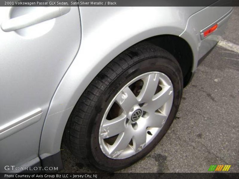 Satin Silver Metallic / Black 2001 Volkswagen Passat GLX Sedan