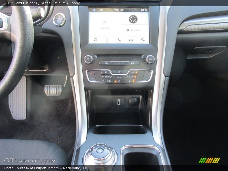 White Platinum / Ebony 2017 Ford Fusion SE