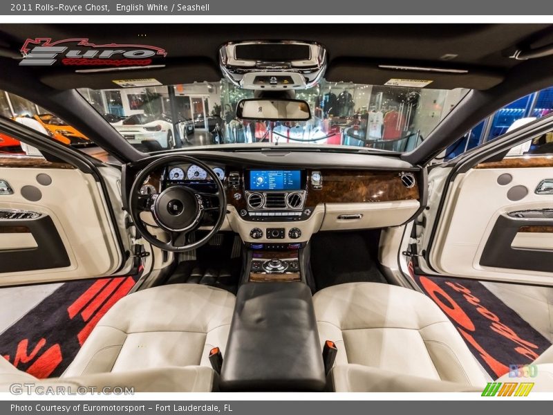 English White / Seashell 2011 Rolls-Royce Ghost