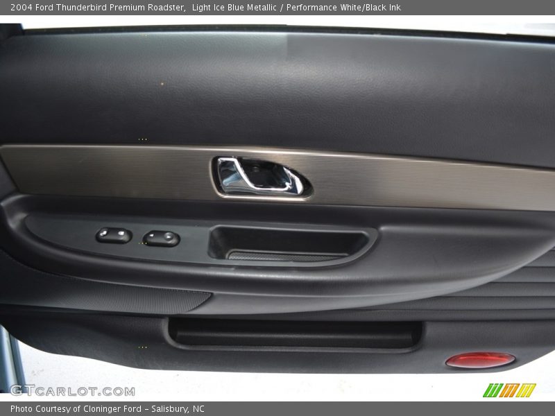 Light Ice Blue Metallic / Performance White/Black Ink 2004 Ford Thunderbird Premium Roadster