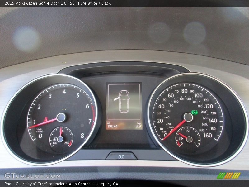 Pure White / Black 2015 Volkswagen Golf 4 Door 1.8T SE