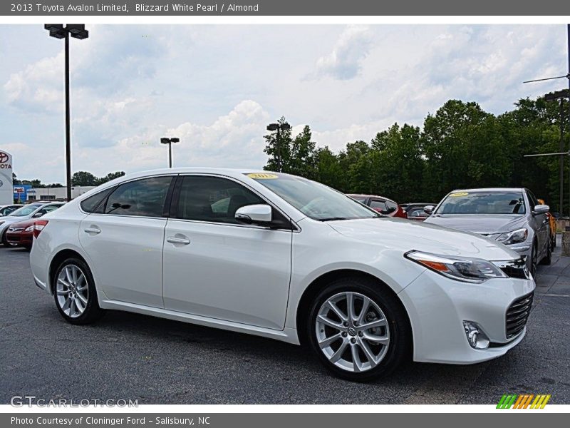 Blizzard White Pearl / Almond 2013 Toyota Avalon Limited
