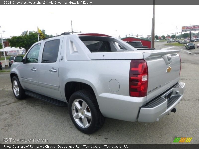 Silver Ice Metallic / Ebony 2013 Chevrolet Avalanche LS 4x4